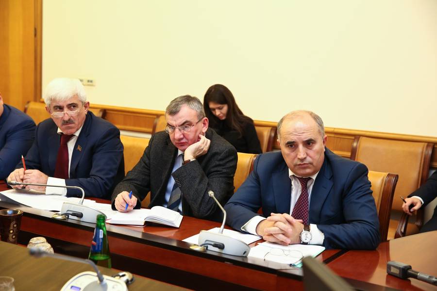В Правительстве обсужден ход реализации инвестпроекта по строительству птицекомплекса на юге Дагестана