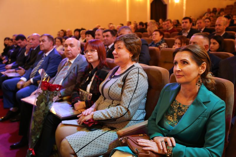А.Гамидов принял участие в торжествах по случаю Дня Миннаца Дагестана