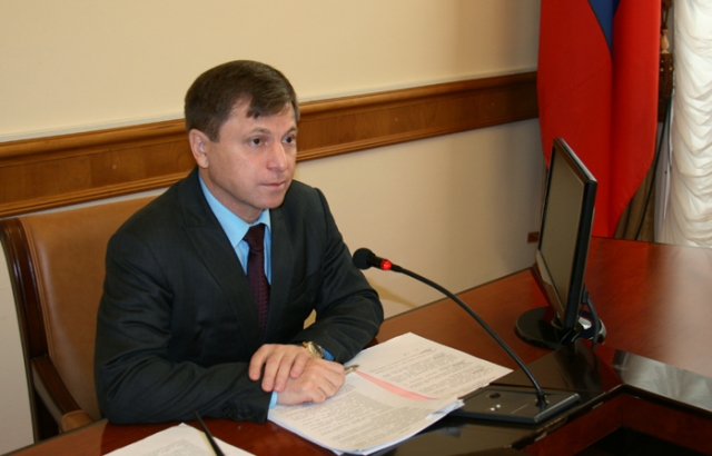 Председатель Правительства РД провел рабочее совещание