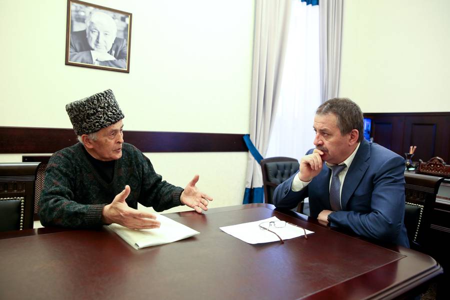 В Правительстве Дагестана прошел Общероссийский день приема граждан