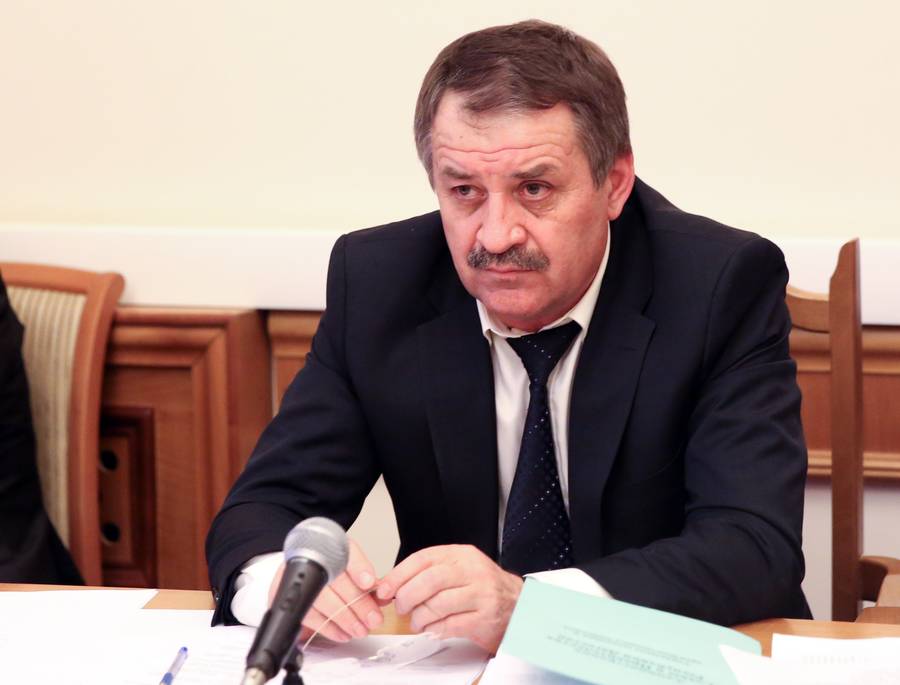 В  Правительстве Дагестана  прошло совещание по вопросам  реализации мероприятий по благоустройству розничных рынков