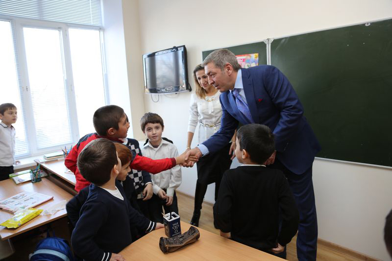 А.Гамидов: «Дети должны чувствовать нашу заботу, тепло, уют и домашнюю обстановку»