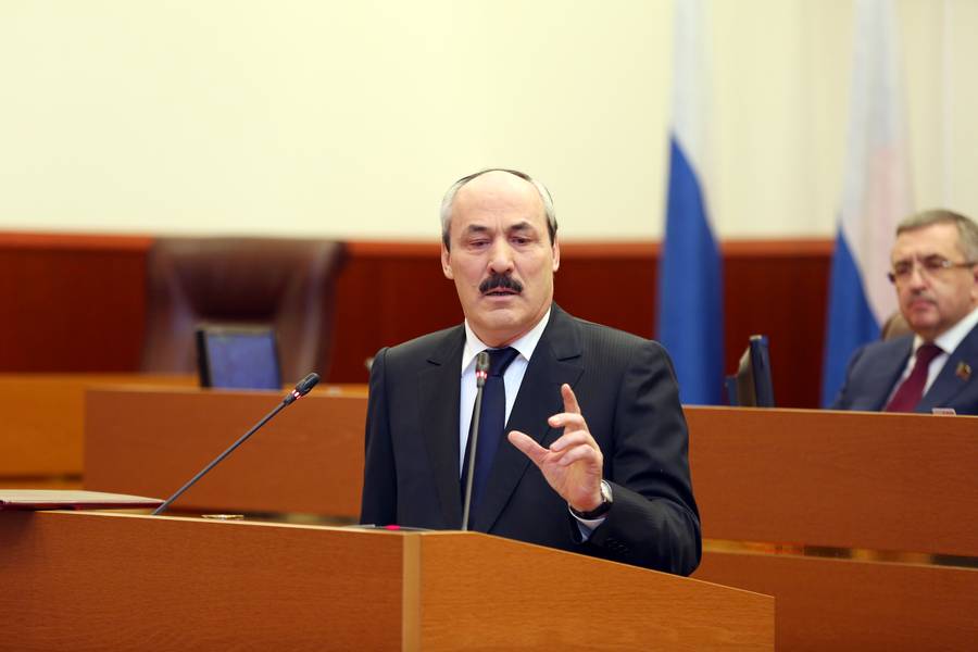 Глава Дагестана Рамазан Абдулатипов выступил с ежегодным Посланием Народному Собранию Республики Дагестан