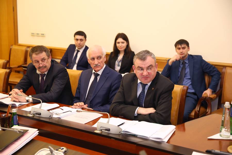 Обсужден региональный проект Плана первоочередных мероприятий по обеспечению устойчивого развития экономики и социальной стабильности в 2015 году