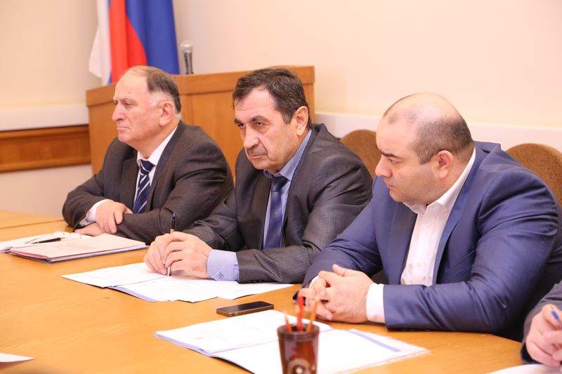 Под руководством Гасана Идрисова состоялось первое заседание Лицензионной комиссии РД