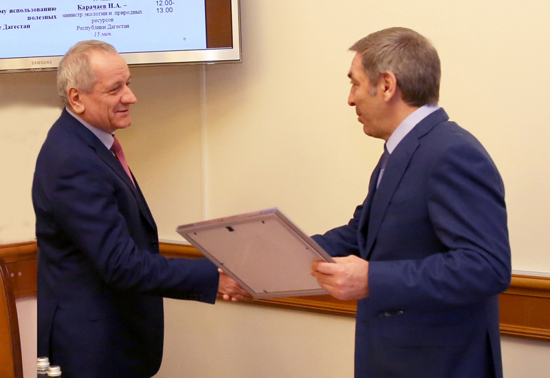 Рамазан Алиев награжден Почетной Грамотой Правительства Дагестана