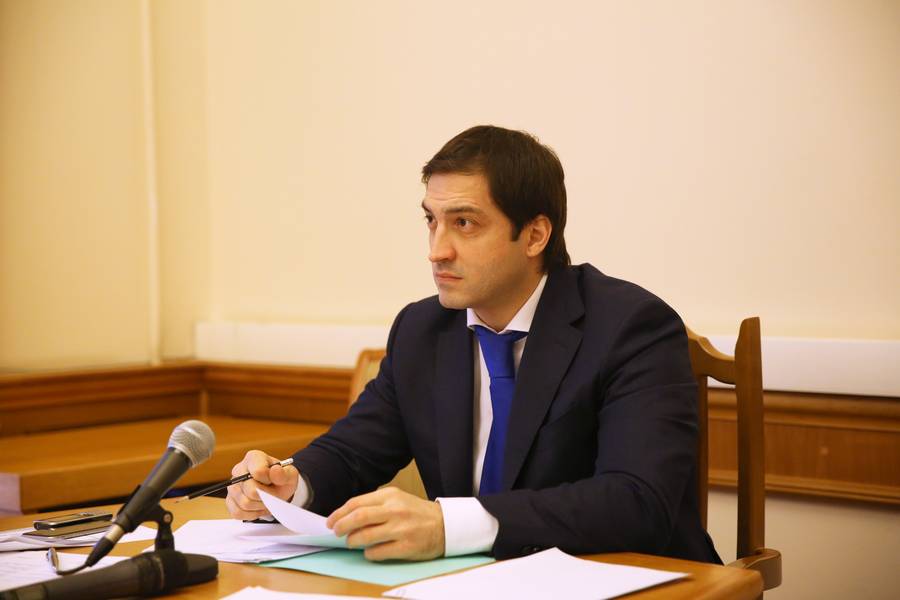 Артур Сибеков провел заседание межведомственной комиссии  по определению численности неработающего населения