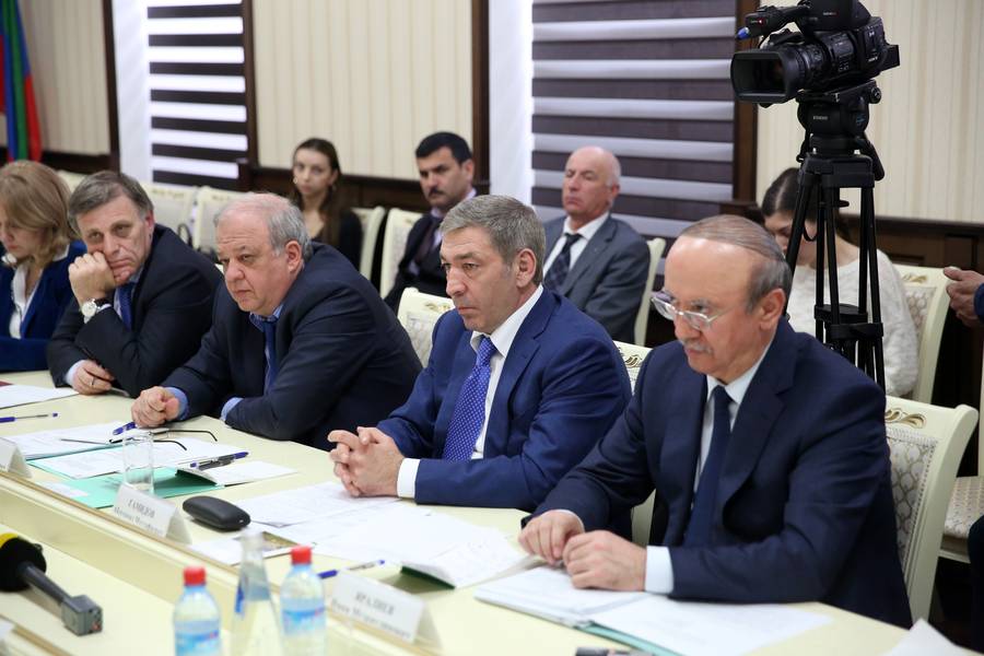 Сергей Меликов провел заседание рабочей группы по подготовке к юбилею Дербента