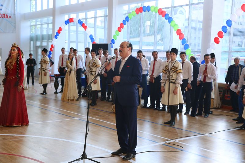 Абдусамад Гамидов принял участие в чествовании волейбольной команды "Дагестан"