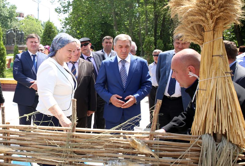 Абдусамад Гамидов принял участие в пленарном заседании Славянского форума