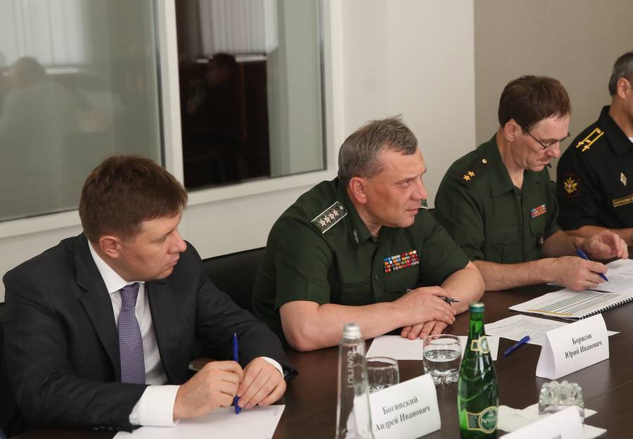 Заместитель министра обороны России Юрий Борисов оценил потенциальные возможности и перспективы завода «Дагдизель»