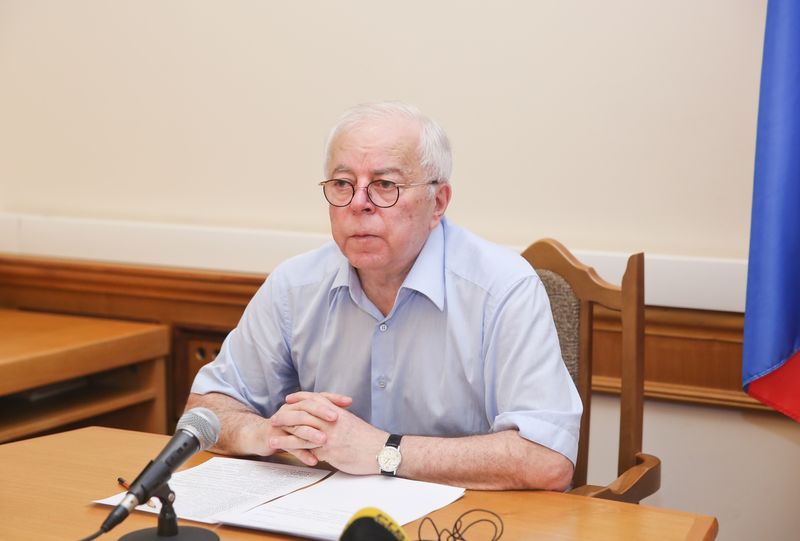 Экономический совет при Главе РД обсудил проблемы использования земель сельскохозяйственного назначения республики