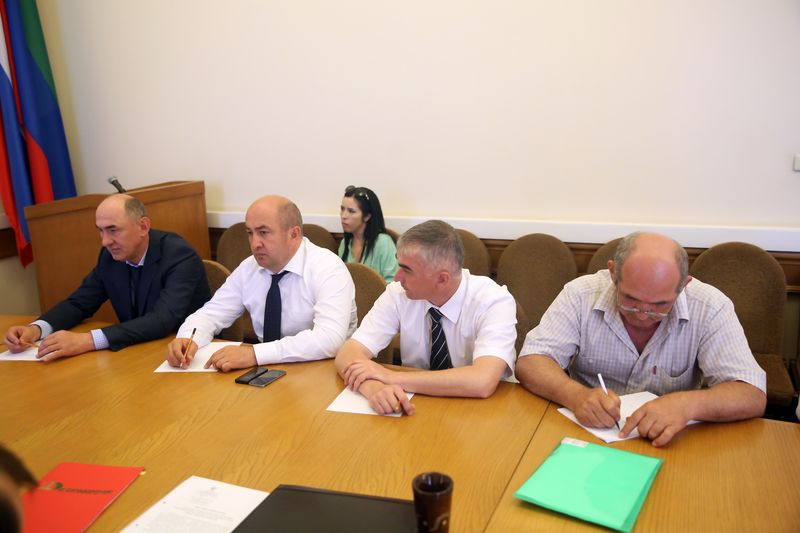 Обсуждены вопросы ликвидации последствий оползня на автодороге  Анцух –Тлярата