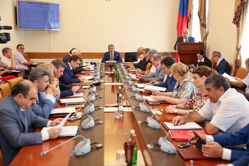 В Правительстве Дагестана обсужден проект бюджетного прогноза республики до 2028 года