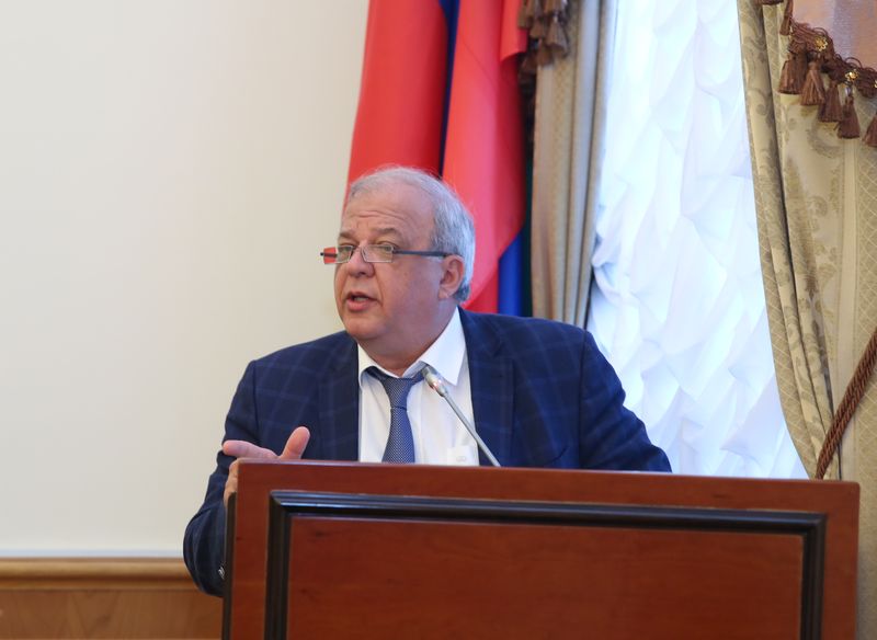 Повышение эффективности рассмотрения обращений граждан обсудили в Правительстве РД