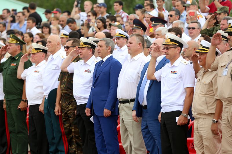 Абдусамад Гамидов принял участие в торжественной церемонии открытия международных конкурсов «Кубок Каспия» и «Каспийское дерби»