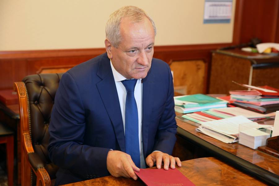 Инвалиду первой группы от имени Главы республики выдали сертификат на квартиру
