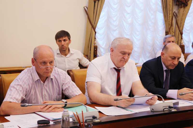 Рамазан Алиев провел заседание президиума Совета при Главе Дагестана по противодействию коррупции