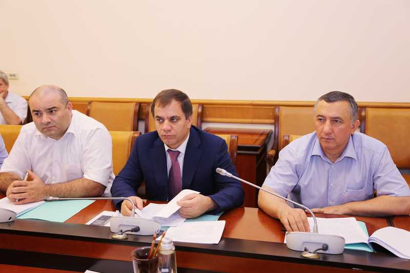 Рамазан Алиев провел заседание президиума Совета при Главе Дагестана по противодействию коррупции
