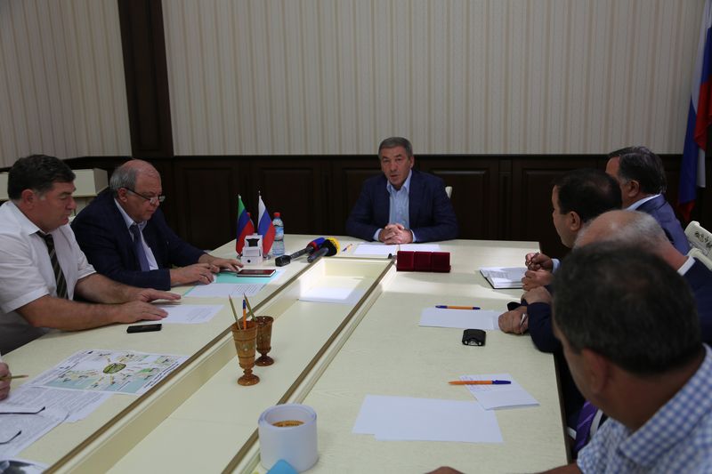 В Дербенте под руководством Абдусамада Гамидова обсудили готовность города к юбилейным торжествам