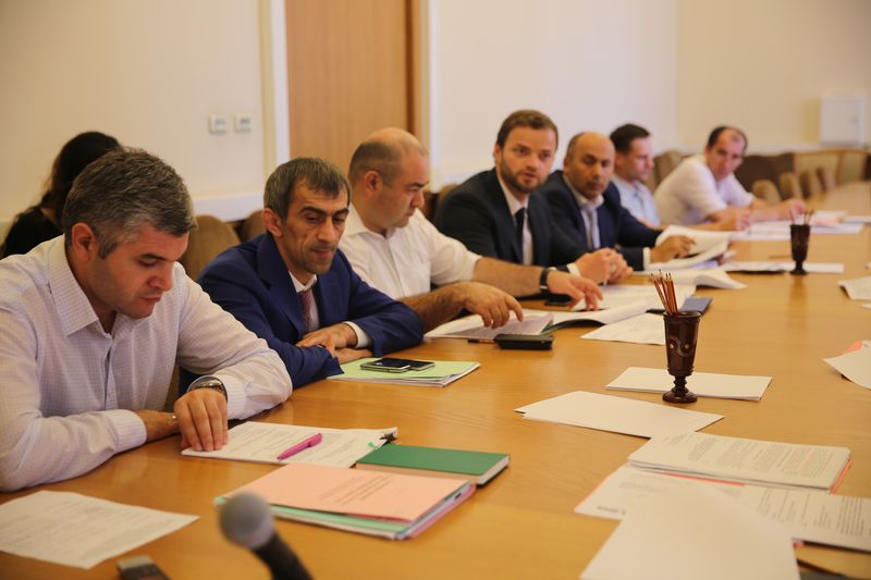 Вопросы развития Дагестанской электросетевой компании обсуждены в Правительстве региона