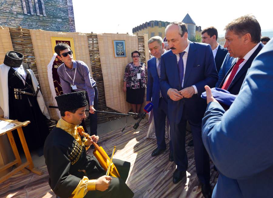 Абдусамад Гамидов принял участие в торжественных мероприятиях по случаю празднования 2000-летнего юбилея Дербента.