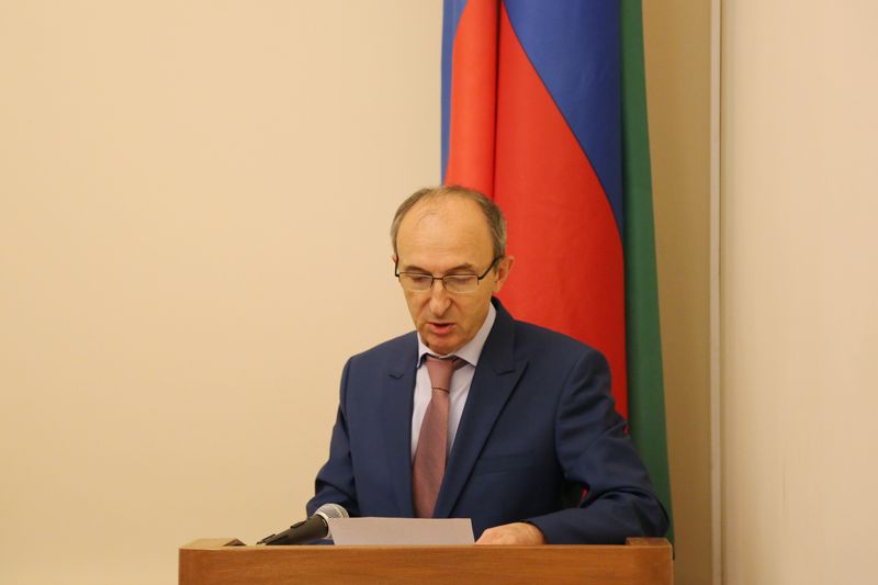 Под руководством Магомеда Исаева обсуждены вопросы повышения имиджа республики