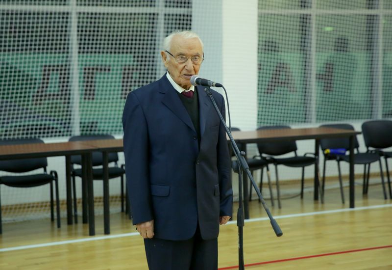 В Махачкале стартовало первенство Дагестана по волейболу, посвященное 90-летию генерала Омара Муртазалиева