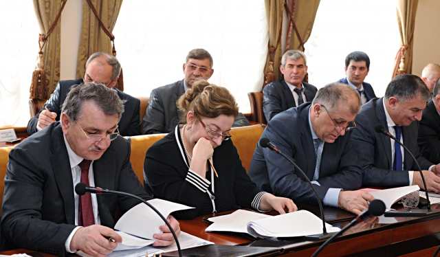 В Правительстве Дагестана обсужден вопрос исполнения республиканского бюджета за 2011 год