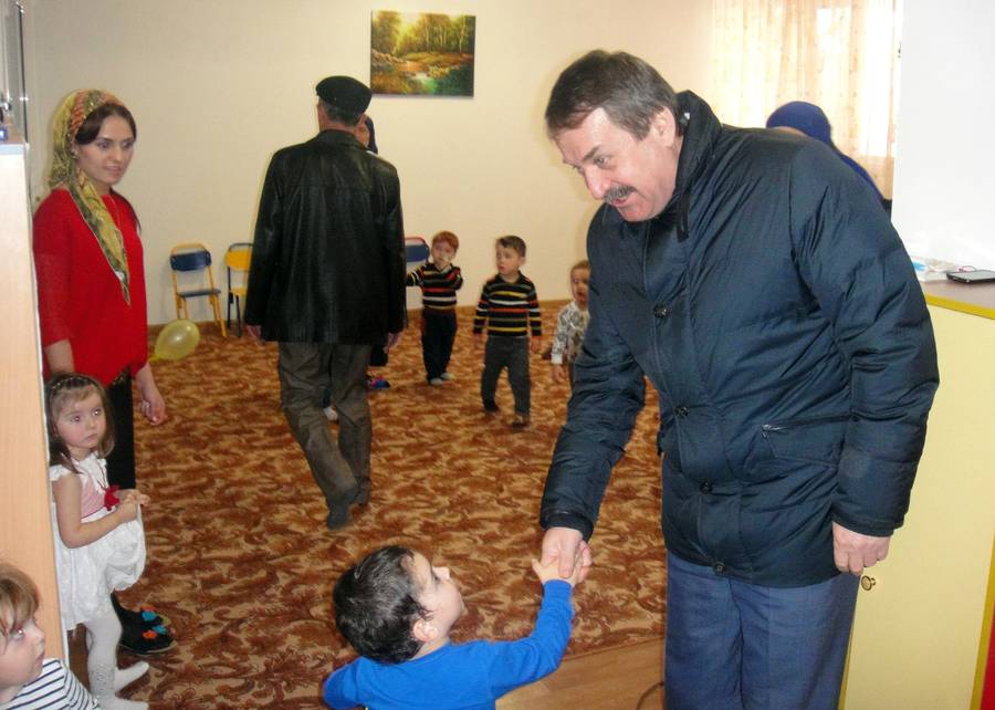 В день празднования юбилея Казбековского района в селе Ленинаул открыты детский сад и подстанция