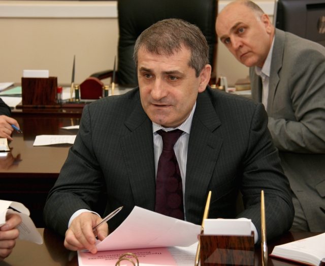 Делегация Дагестана во главе с Ризваном Газимагомедовым посетит Азербайджан