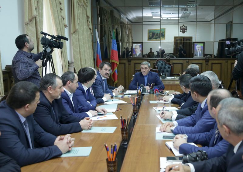 Абдусамад Гамидов встретился в Дербенте с делегацией Азербайджана