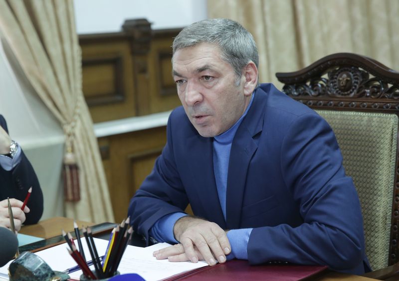 Абдусамад Гамидов встретился в Дербенте с делегацией Азербайджана
