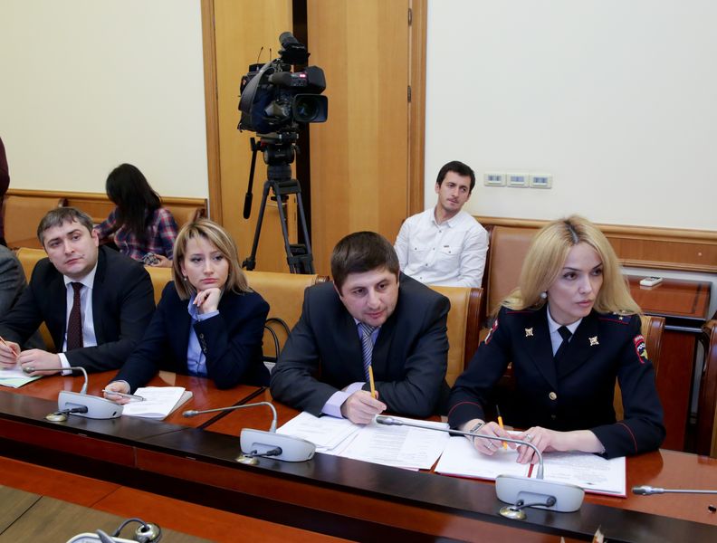 Рамазан Джафаров провел заседание комиссии по профилактике правонарушений при Правительстве Дагестана