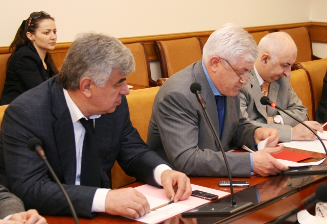 Был обсужден вопрос о финансово-экономическом положении СПК «Губденский» и СПК «Им. И. Карабудагова» Карабудахкентского района