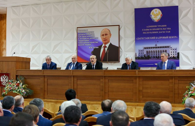 Рамазан Абдулатипов: «В создавшихся условиях задача глав муниципалитетов – фундаментально заниматься экономикой и местными сообществами»