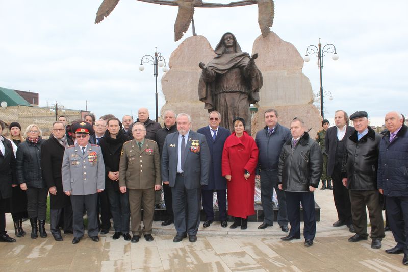 В Дербенте прошла всенародная акция «Наш голос против нацизма, экстремизма и терроризма»