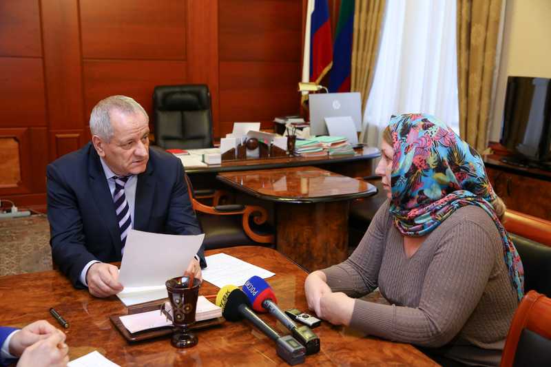 Рамазан Алиев рассмотрел обращения заявителей в рамках Всероссийского дня приема граждан