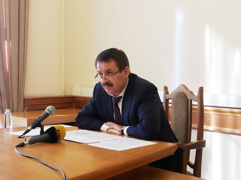 Магомед Исаев провел заседание республиканской аэропортовой комиссии по авиационной безопасности