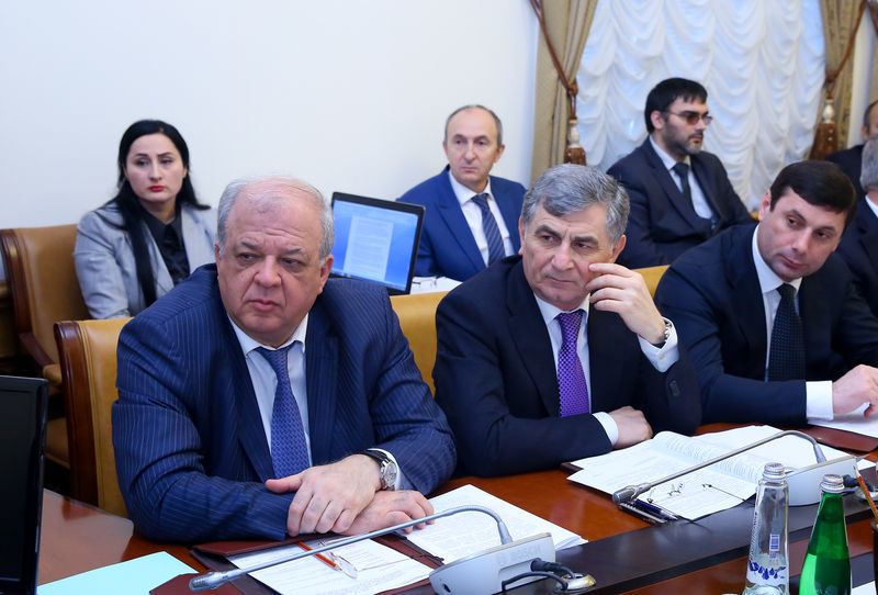 Абдусамад Гамидов: «Законопроектная деятельность является одним из главных направлений работы Правительства Дагестана»
