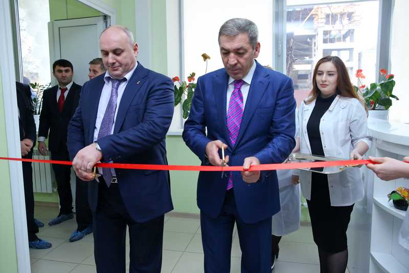 Абдусамад Гамидов принял участие в торжественном открытии гемодиализного центра в Махачкале