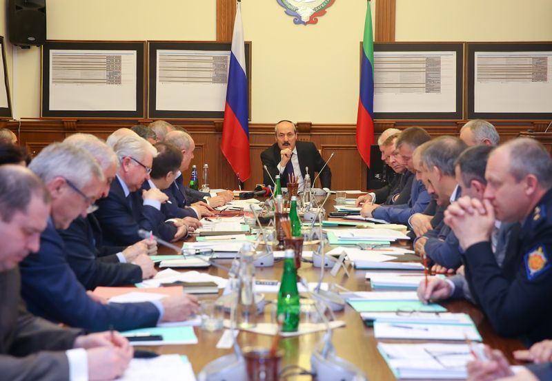 Под руководством Главы Дагестана Рамазана Абдулатипова обсуждены вопросы соблюдения прав человека в РД