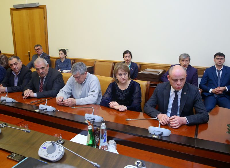 В Правительстве Дагестана награждены активные участники мероприятий в рамках подготовки и празднования 2000-летия г. Дербента