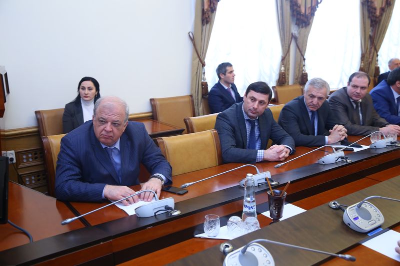 Абдусамад Гамидов подвел итоги работы кабинета министров Дагестана в 2015 году