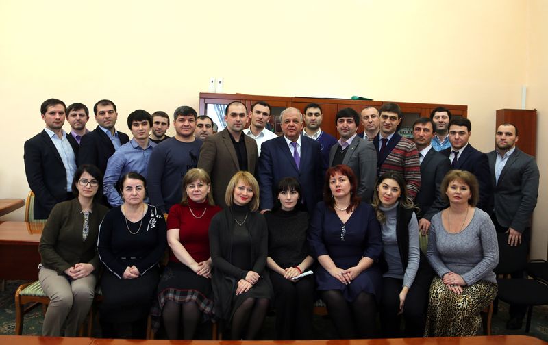 Коллективу сотрудников Минмолодежи Дагестана представлен новый руководитель