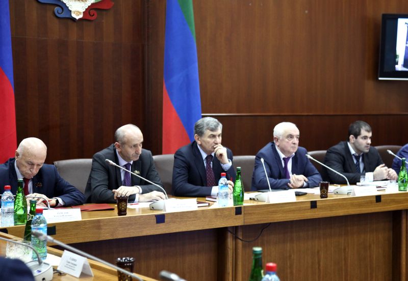 Гасан Идрисов принял участие в расширенном заседании коллегии Минстроя РД