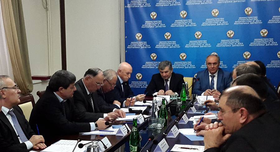Гасан Идрисов: «Госжилинспекция Дагестана признана лучшей в СКФО по итогам 2015 года»