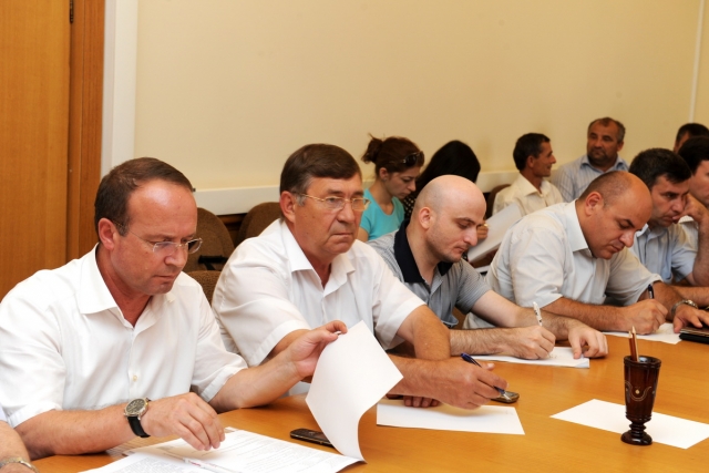 Состоялось заседание Комиссии по энергобезопасности и оперативного контроля за состоянием платежей за энергоресурсы в РД