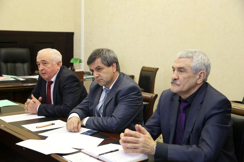 Под руководством Гасана Идрисова обсужден ход реализации приоритетного проекта «Новая индустриализация»