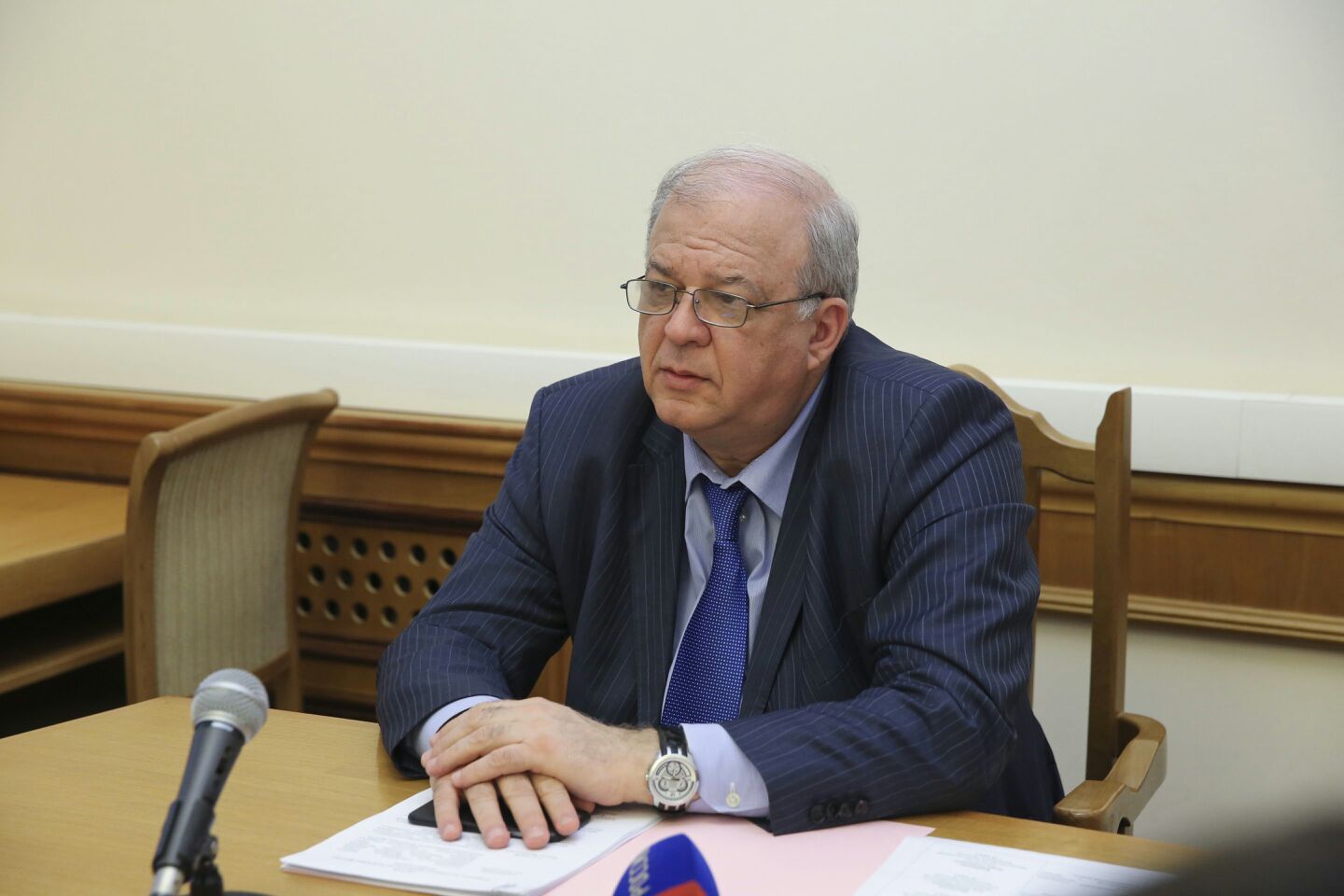 Анатолий Карибов встретился с членами молодежного правительства Дагестана